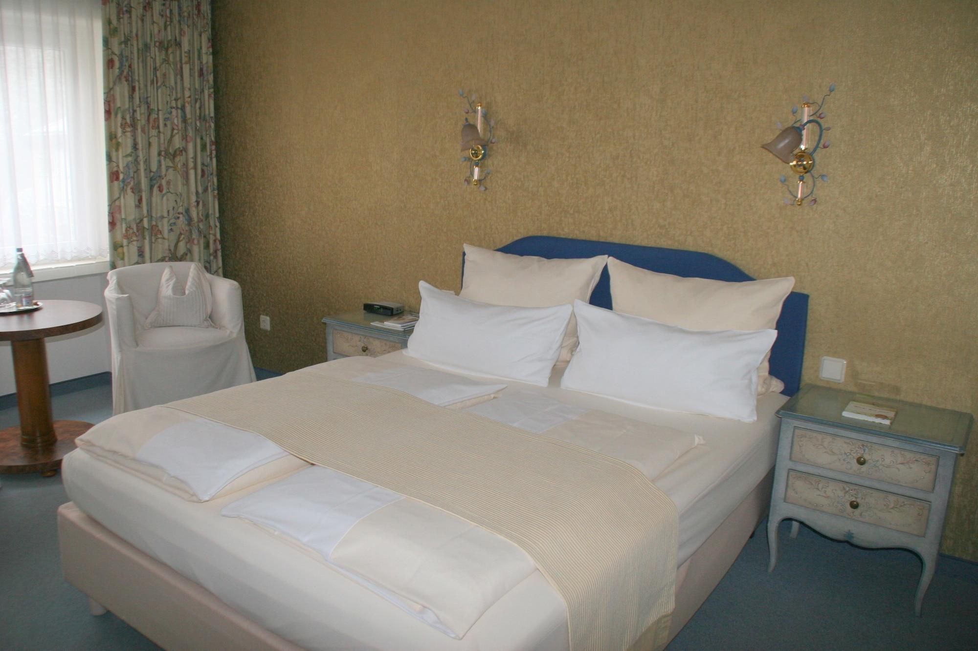Sure Hotel By Best Western Rhoen Garden Poppenhausen Exteriör bild