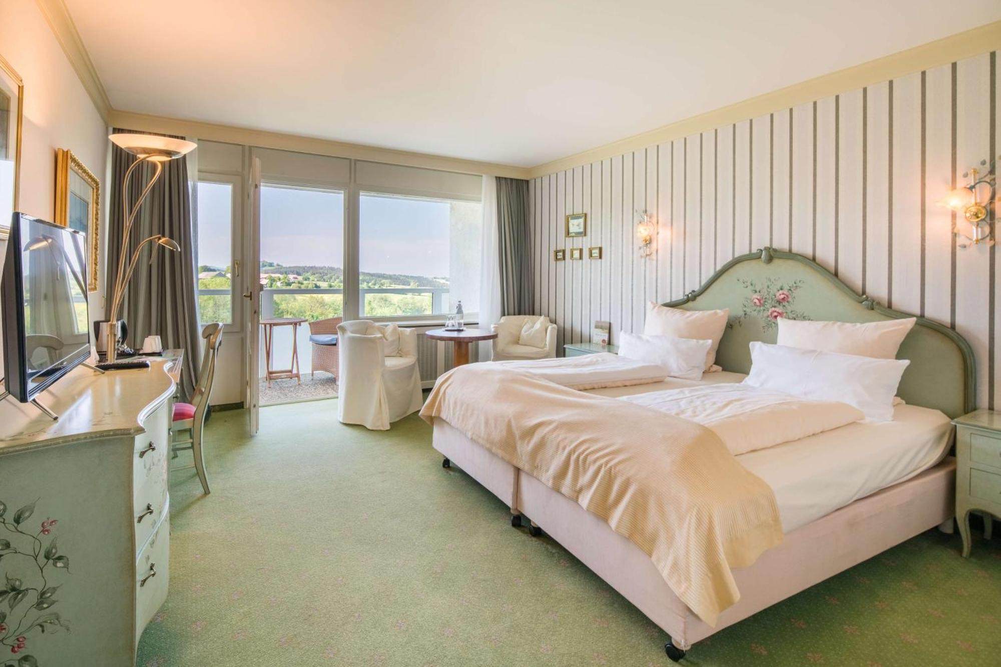 Sure Hotel By Best Western Rhoen Garden Poppenhausen Exteriör bild
