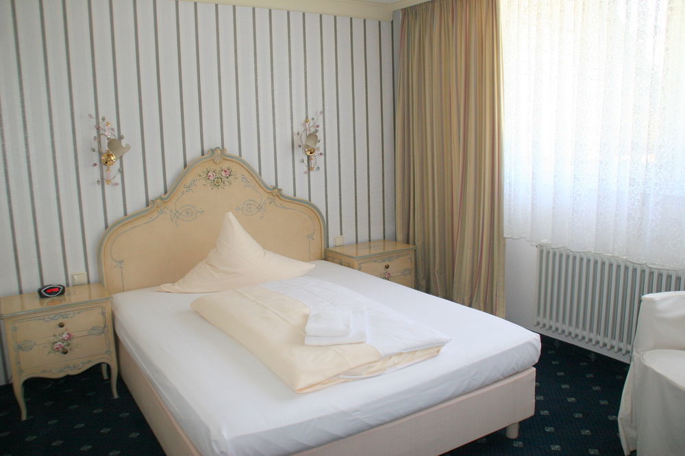 Sure Hotel By Best Western Rhoen Garden Poppenhausen Exteriör bild