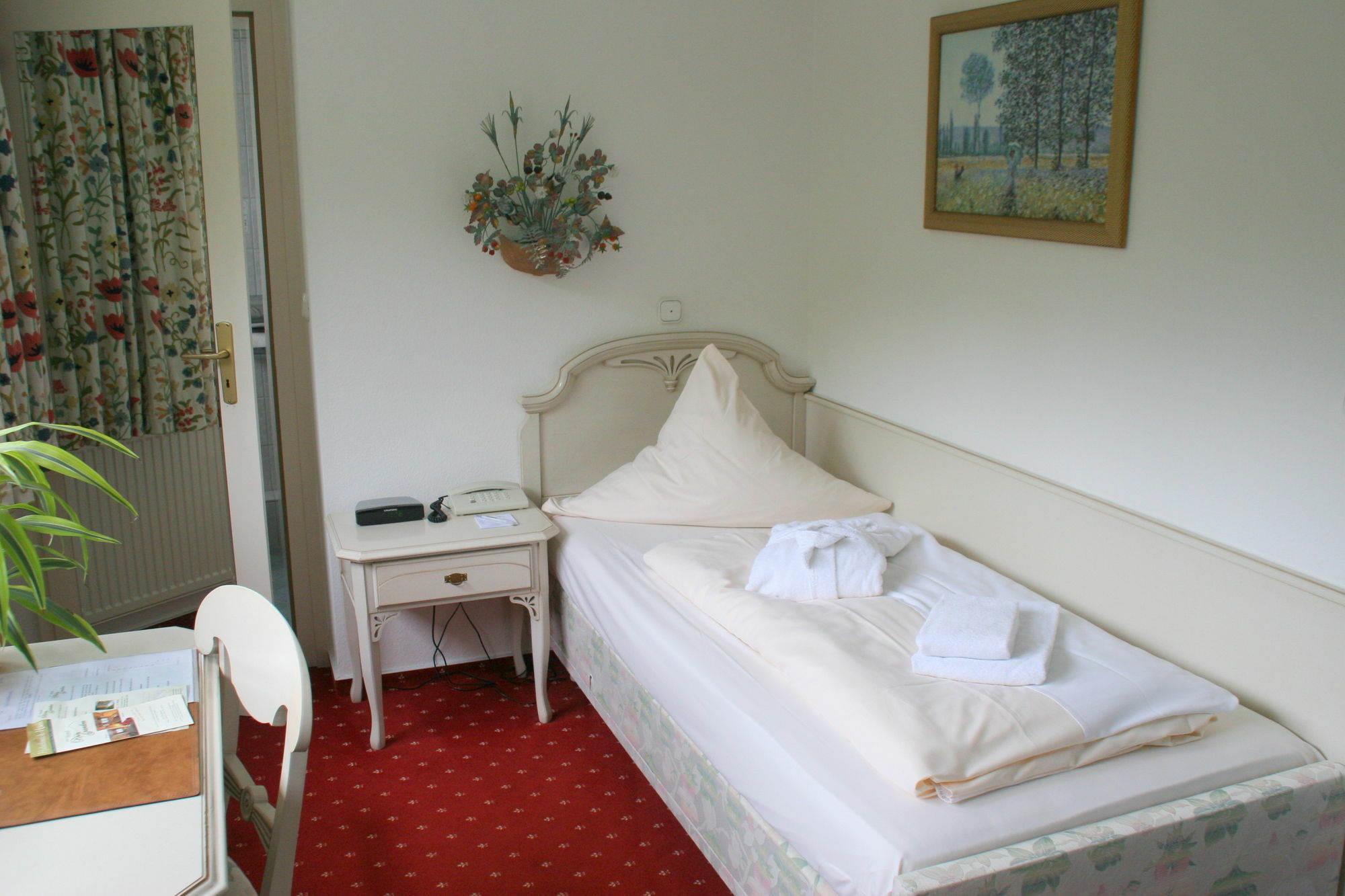 Sure Hotel By Best Western Rhoen Garden Poppenhausen Exteriör bild